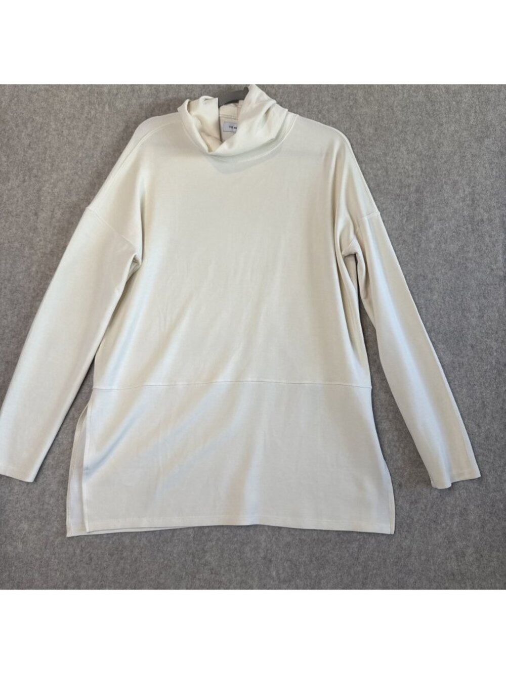 The Noli Shop Tunic Top Womens M Cream Turtleneck Relaxed Modal Blend Cozy